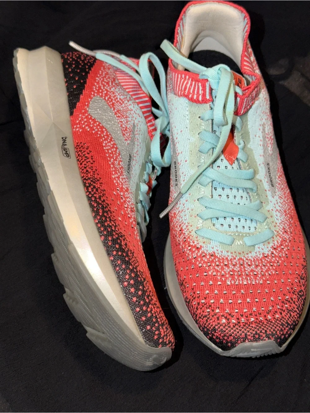 Brooks Levitate 2 Coral Blue women's Running Sneakers